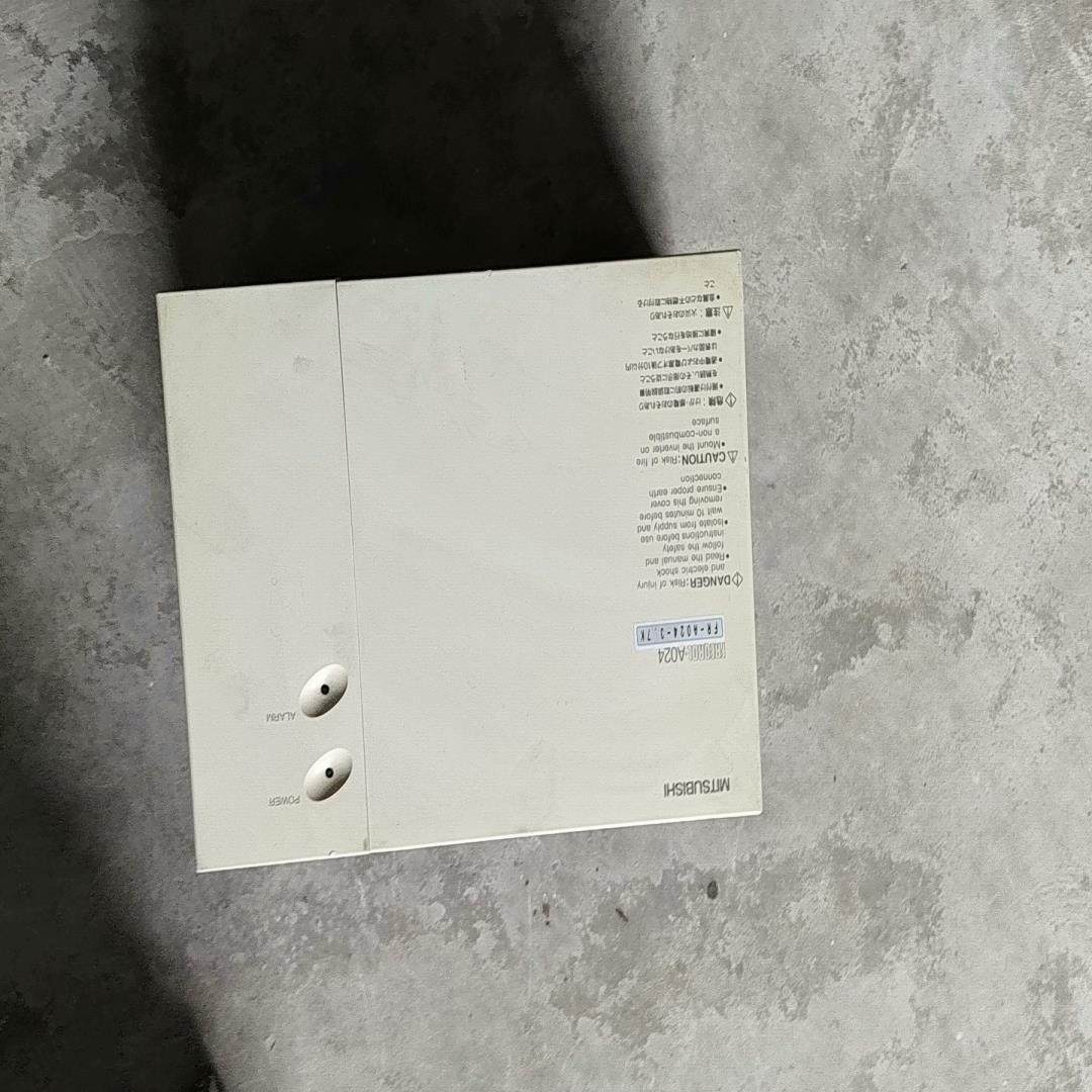 变频器FR-A024-2.2K,220V2.2K,已