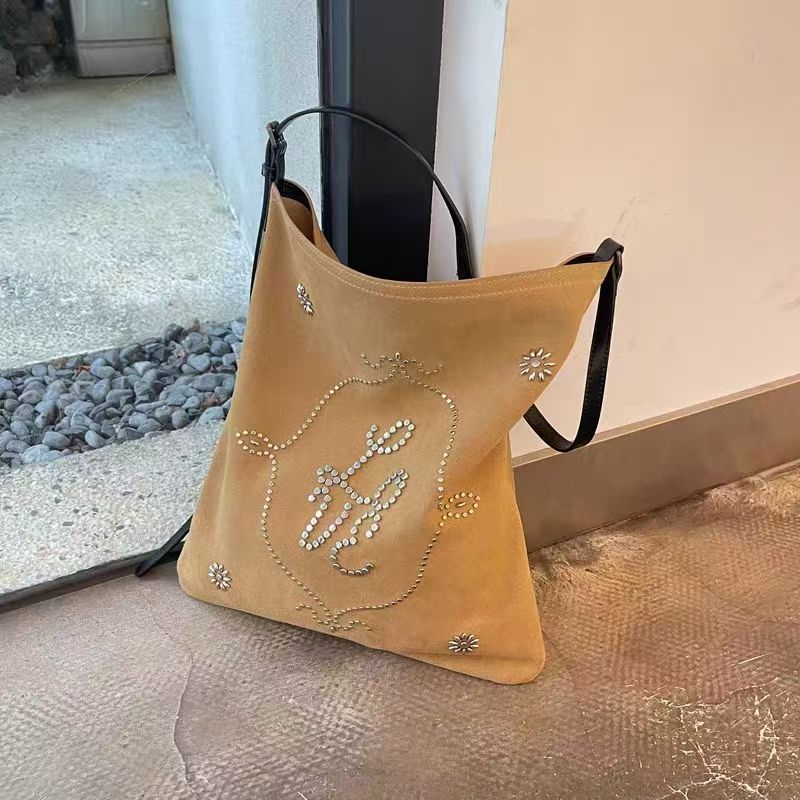 复古巴伦风磨砂牛皮托特包女刺绣