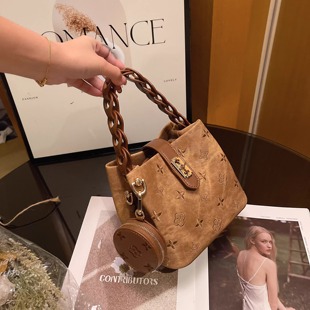 今年流行压花真皮精致手拎包拼接复古百搭小菜篮子包单肩斜挎包女