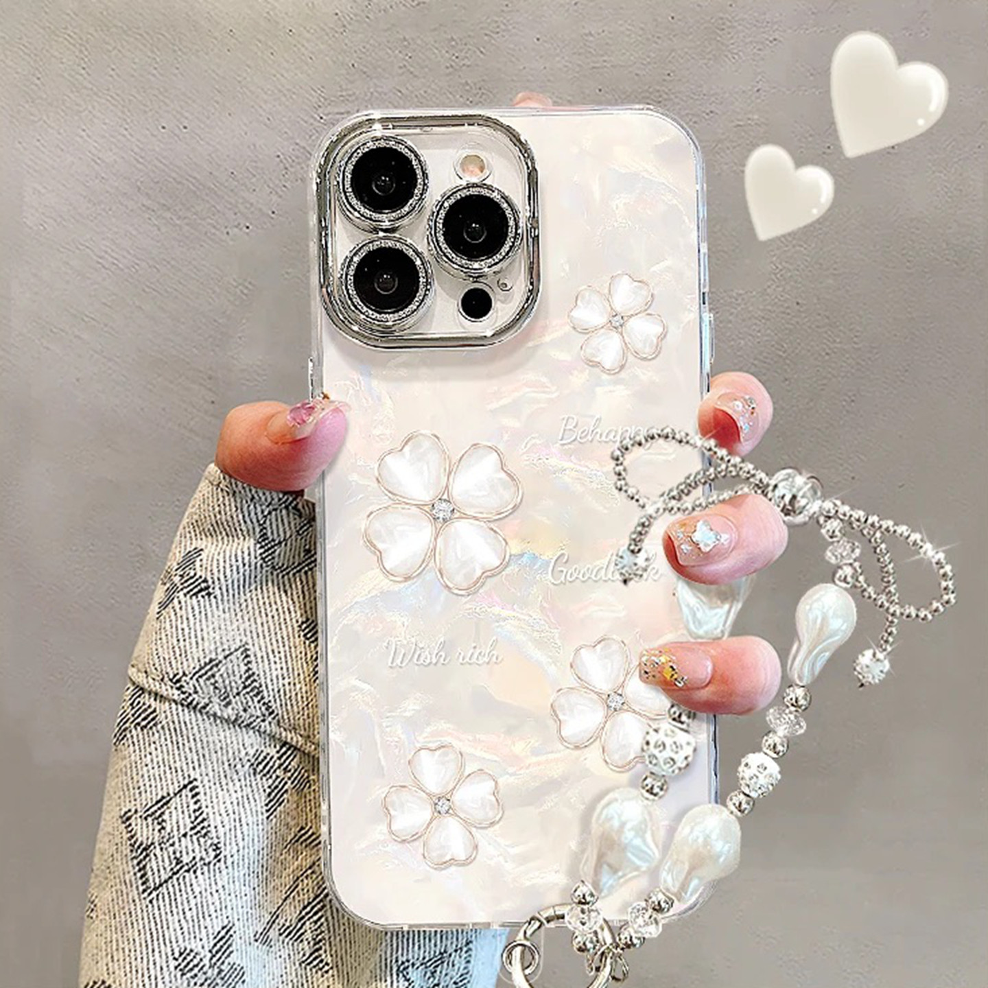 贝壳纹温柔四叶草适用苹果16promax手机壳新款高级感iPhone17pro网红爆款手机壳15/14好看的外壳防摔保护套女