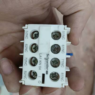 可维修接触器辅助触正品。型号LA1KN04印度尼西亚生产
