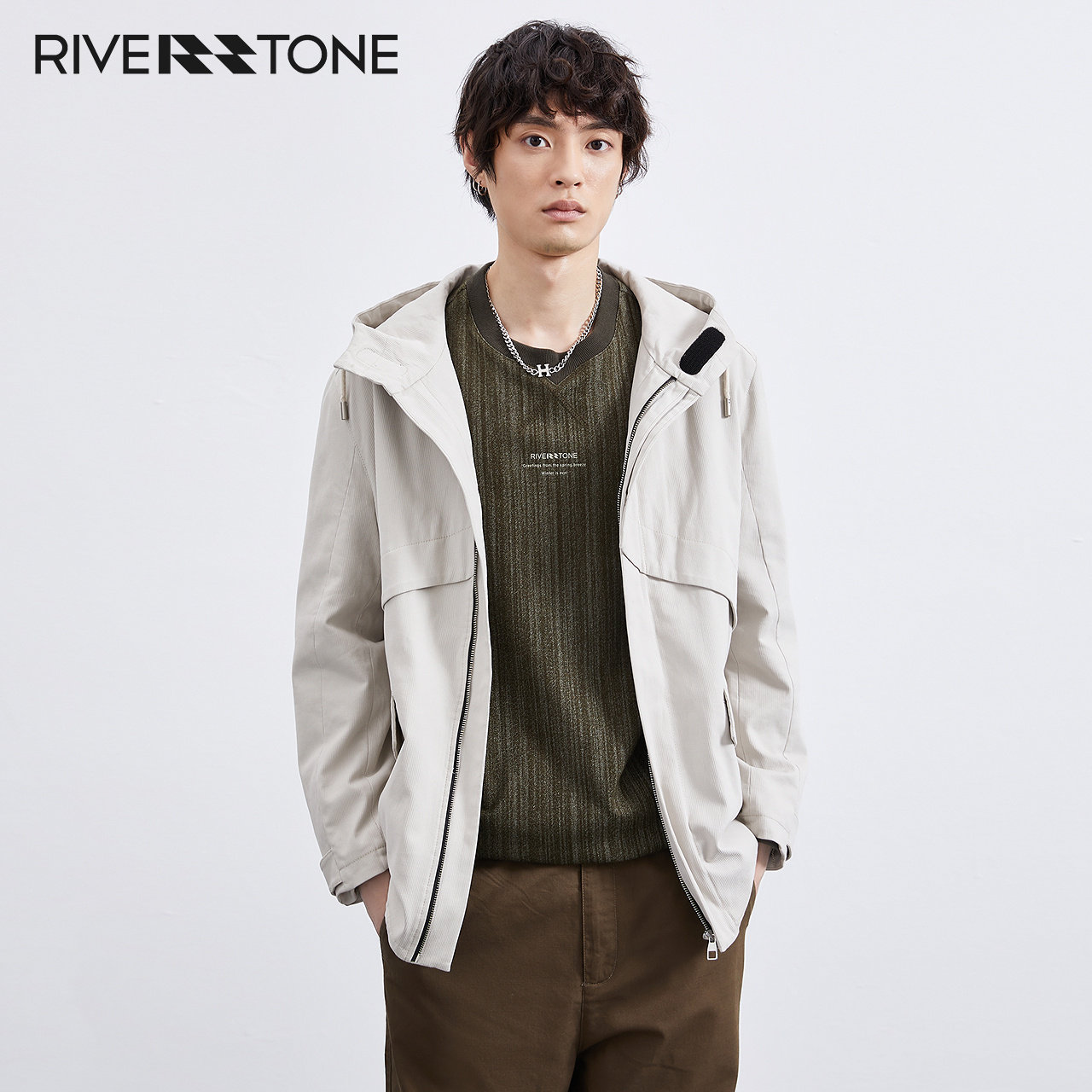 流石男装秋装户外高端连帽短款风衣2026年春季新款男休闲时尚外套