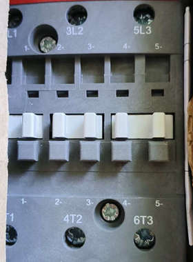 华泰ABB带接触器，型号1SBL371074R801