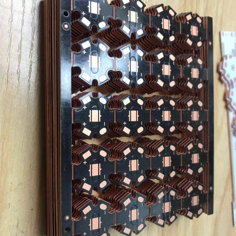 铜基板批量铝基板快速生产凹凸台热电分离线路板PCB打样加急工厂