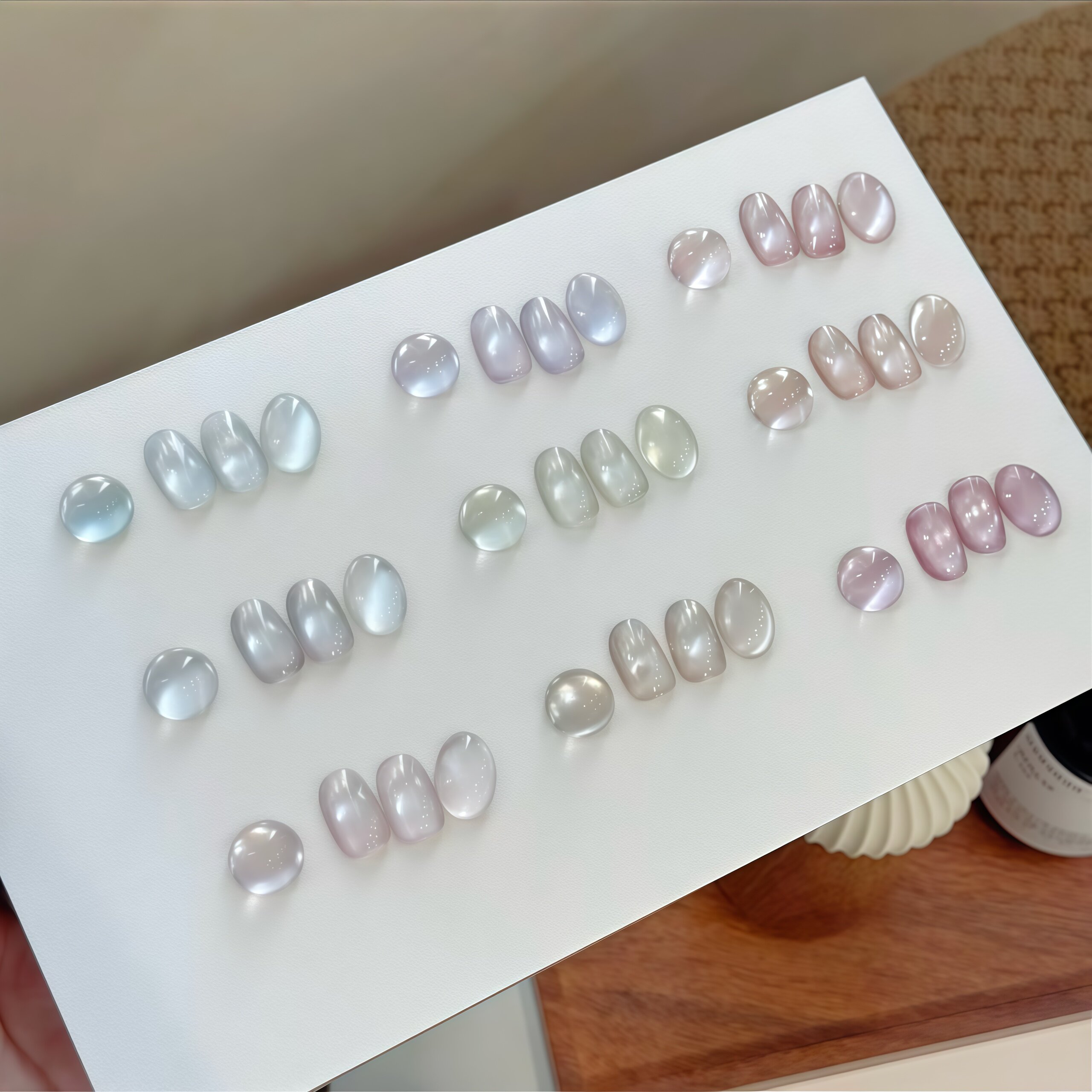 Cat Eye Gel Polish Porcelain White Ice Glass Bead 10ml - Product image 3