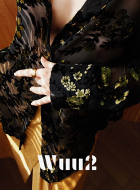 Wuu2 吉兰达约 复古植绒花朵衬衫女小众长袖轻奢巨好看丝绒上衣秋