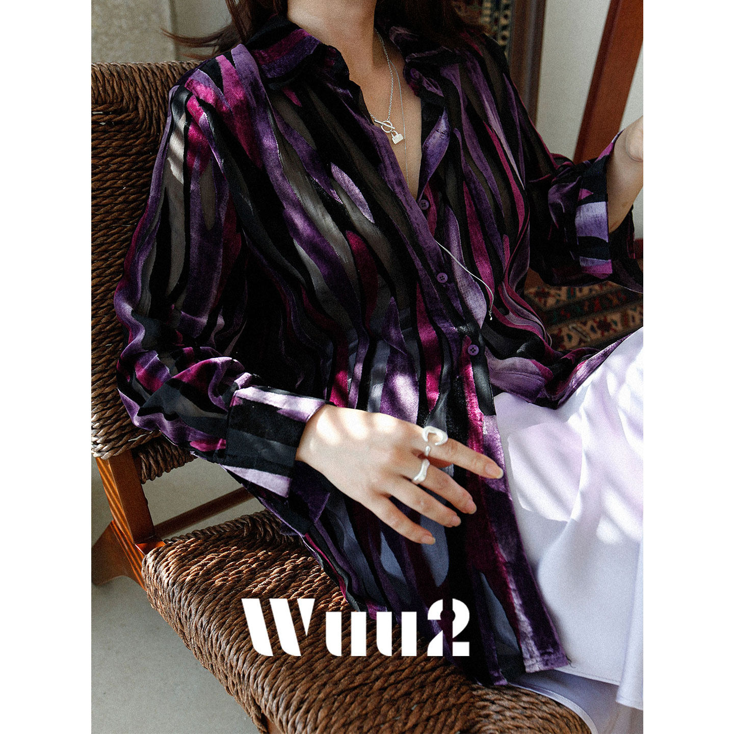 Wuu2 布加勒斯特 绝美紫色波浪条纹复古丝绒衬衫女设计感轻奢上衣,女装/女士精品,衬衫,淘宝优惠券,粉丝福利购,淘宝优惠卷