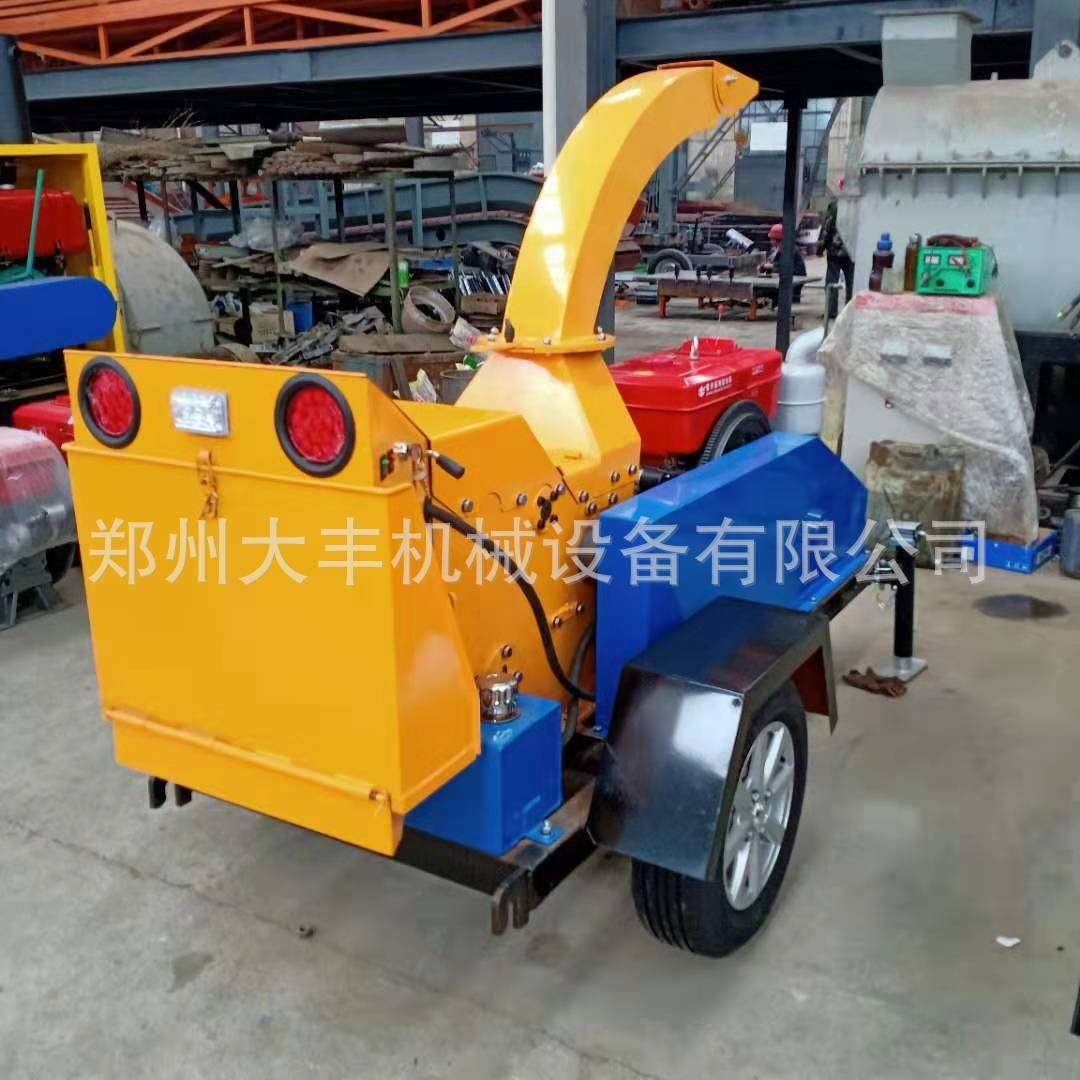 柴油机碎树枝机器小型玉米棒子枝条园林粉碎机树枝木材破碎机