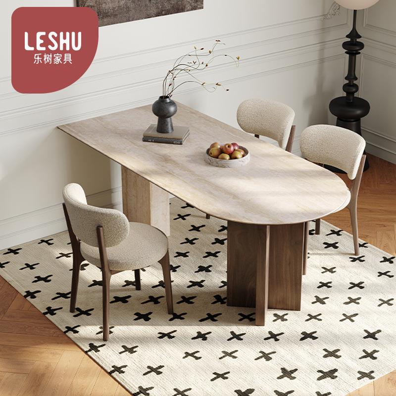 2024年新款法式复古岩板餐桌设计师款中古风小户型家用实木饭桌椅