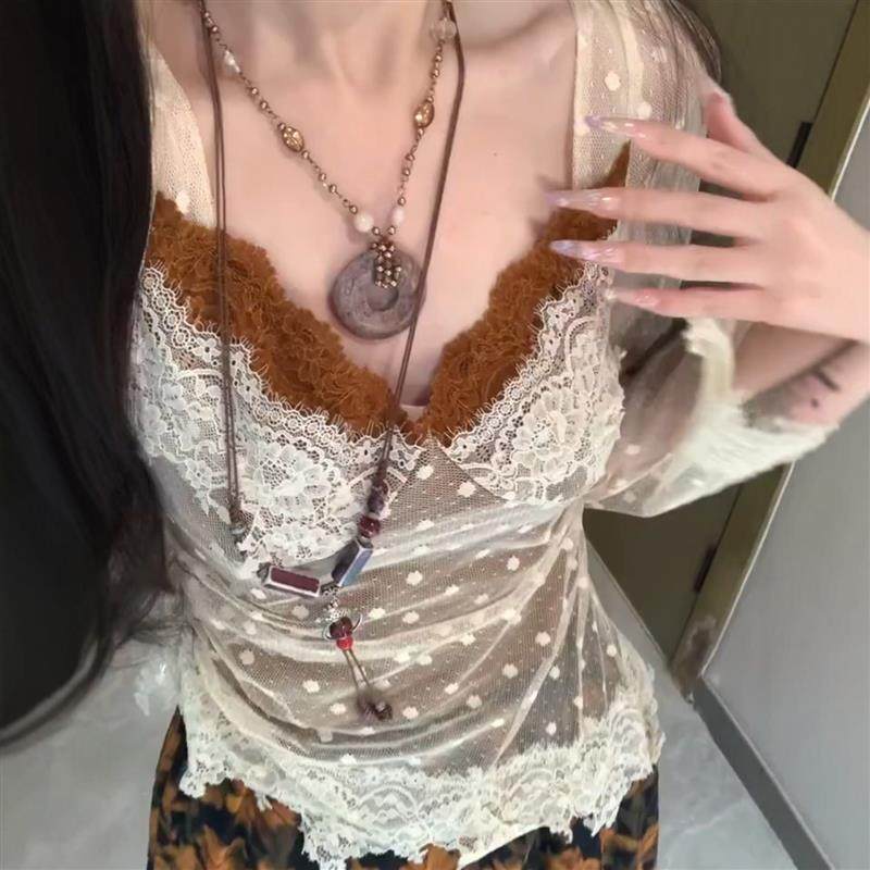 纯欲V领蕾丝波点喇叭袖T恤女早秋修身掐腰短款雪纺衫别致辣妹上衣,女装/女士精品,蕾丝衫/雪纺衫,淘宝优惠券,粉丝福利购,淘宝优惠卷