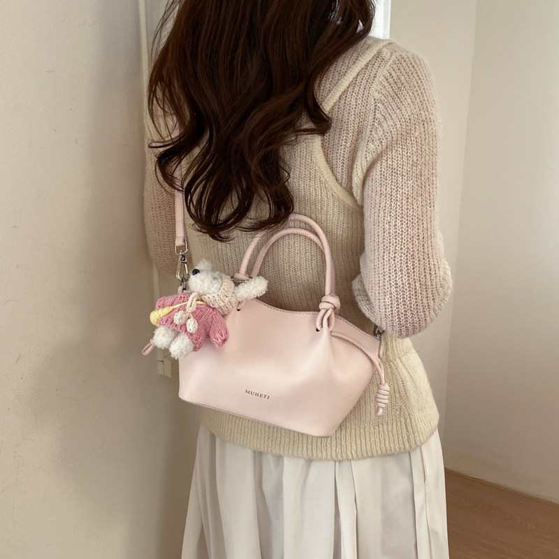 温柔色系甜美奶油风手拎包包女2026您春季新款高颜值单肩斜挎包