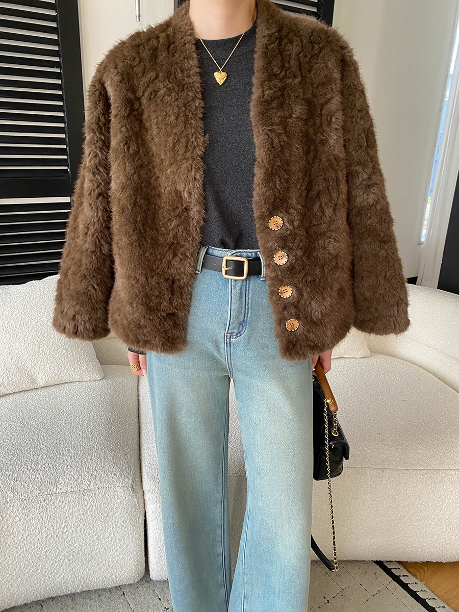 司南 冬日开场白 法式高级感气质V领仿皮毛一体毛毛外套 SN8444