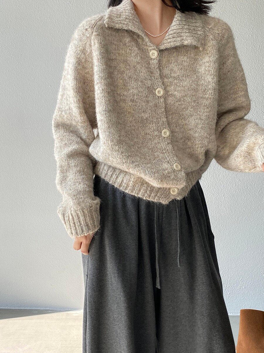 江左 超好看毛衣女穿搭韩系复古高领单排扣保暖减龄针织衫 98717