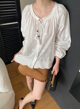 司南 早春新款 复古民族风刺绣流苏系带宽松显瘦长袖衬衫 SN8654