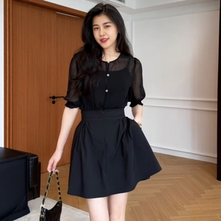 微胖mm显瘦掐腰短袖 大码 新款 女装 连衣裙 网纱拼接假两件小黑裙夏季