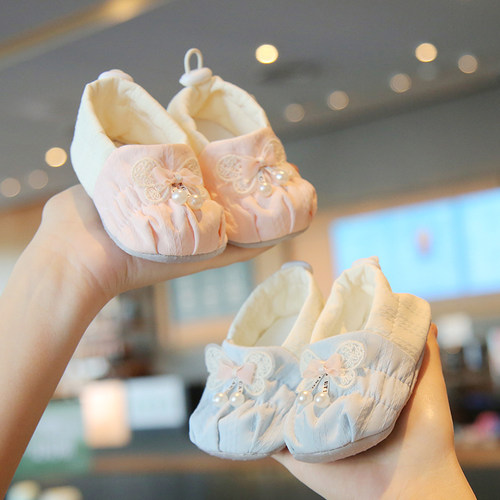 0-1岁宝宝春秋单鞋透气轻薄款婴儿步前鞋学走路外穿布鞋不掉防滑