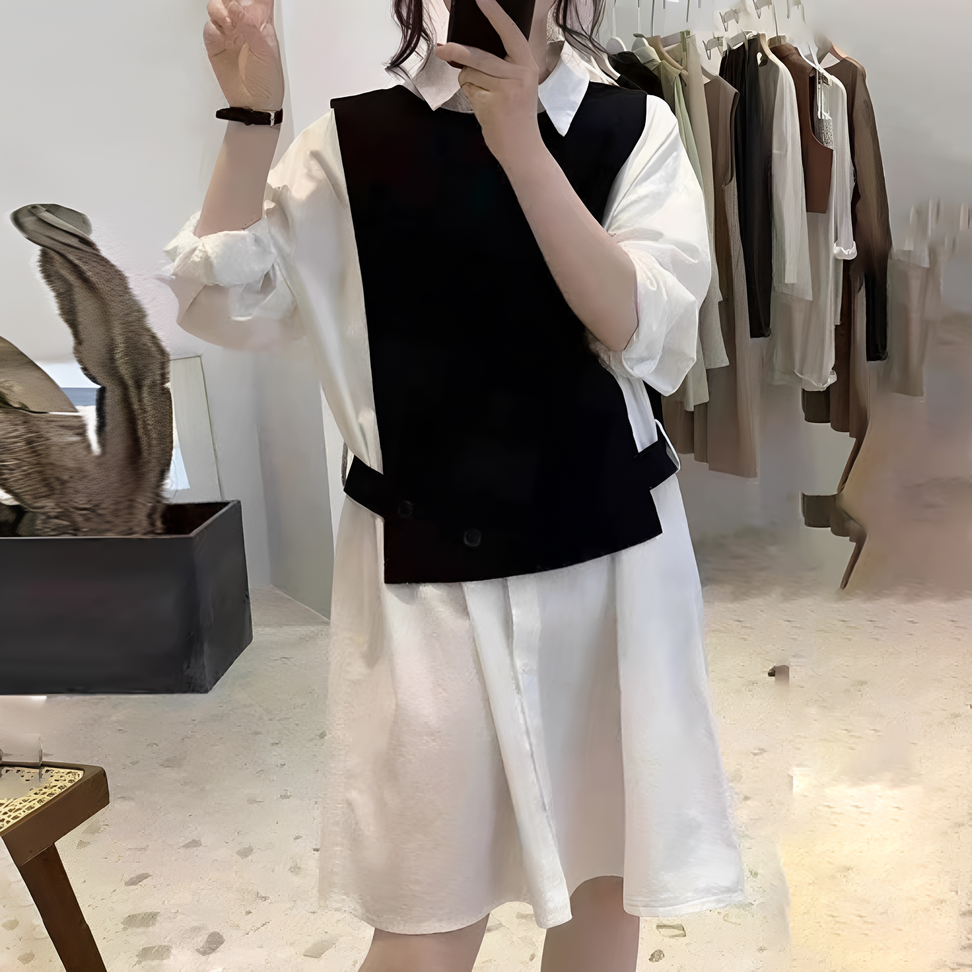 黑白拼接假两件衬衫裙女2026新款韩系宽松显瘦马甲式中长款连衣裙