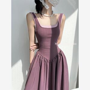少女陷阱紫色中长吊带连衣裙女海边度假风性感露背假两件a字长裙