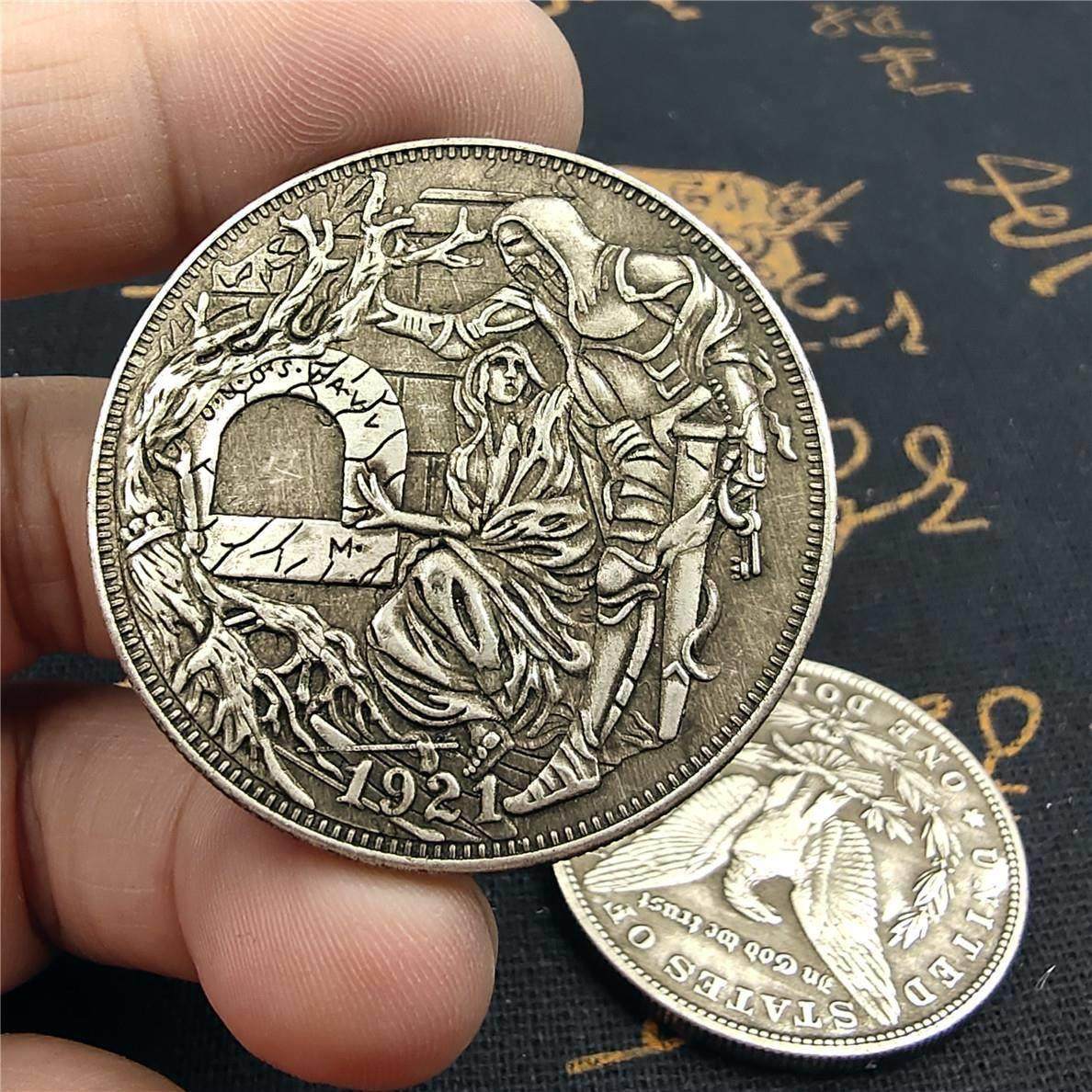 机关币圣杯流浪币拔剑机关硬币 镀银铜币怪盗基德币插剑硬币