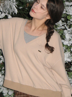 Letter from moon深V亲肤休闲卫衣女冬款上衣