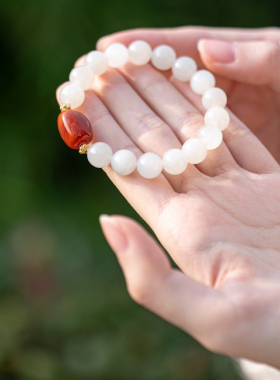 白玉南红手串10mm南红火焰纹