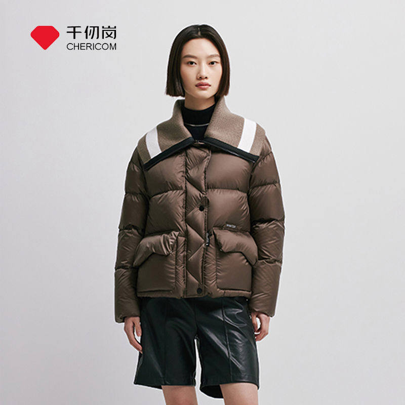 千仞岗冬季时尚简约羽绒外套保暖舒适防风女款羽绒服Y298101Y