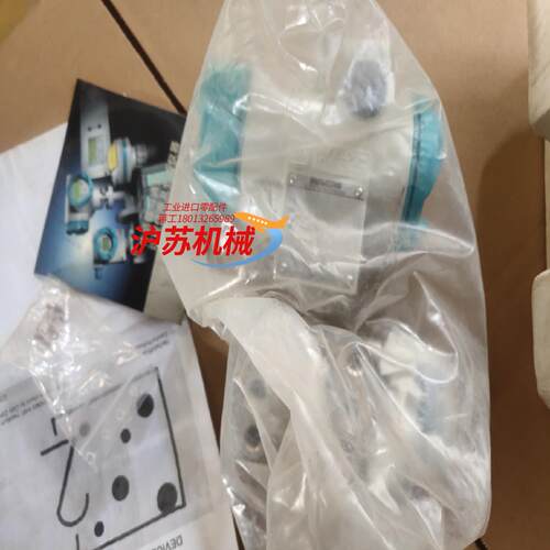 7MF4433－3DA02－2AB6－Z