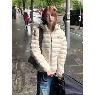 明摩谷纪羽绒服女短款2025新款秋冬季排骨轻薄内胆女连帽外套运动