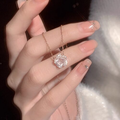 Bluehour樱花水晶项链女