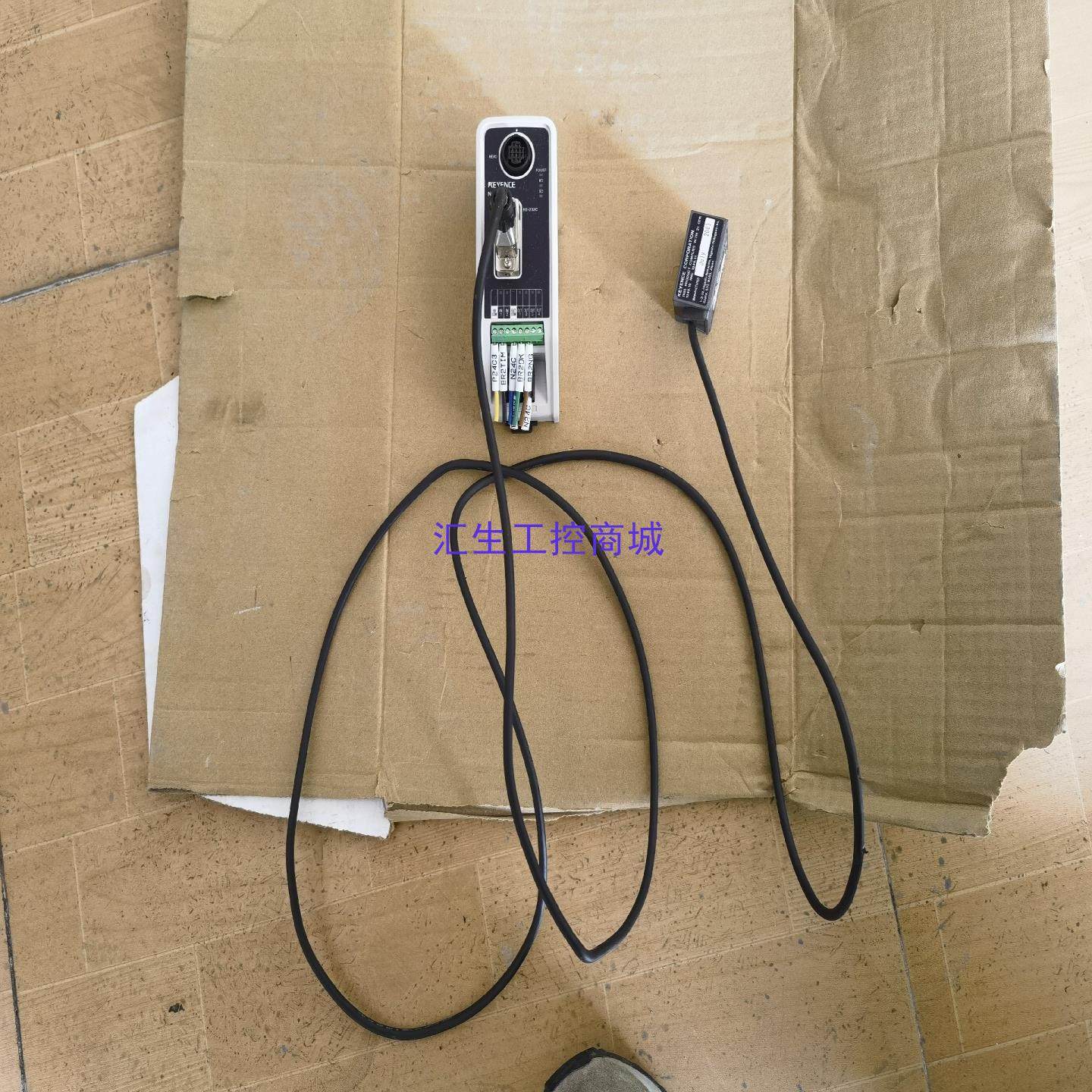 [汇生工控]拆机一套基恩士条码读取器主机N-R2加读码器BL-601