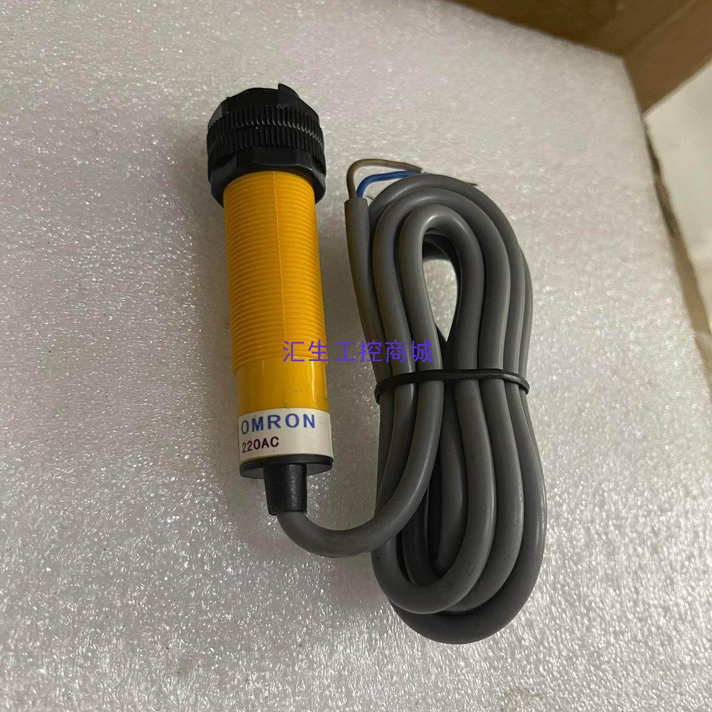 [汇生工控]欧姆龙E3F2-R2Z1光电开关日本进口便宜出售包好