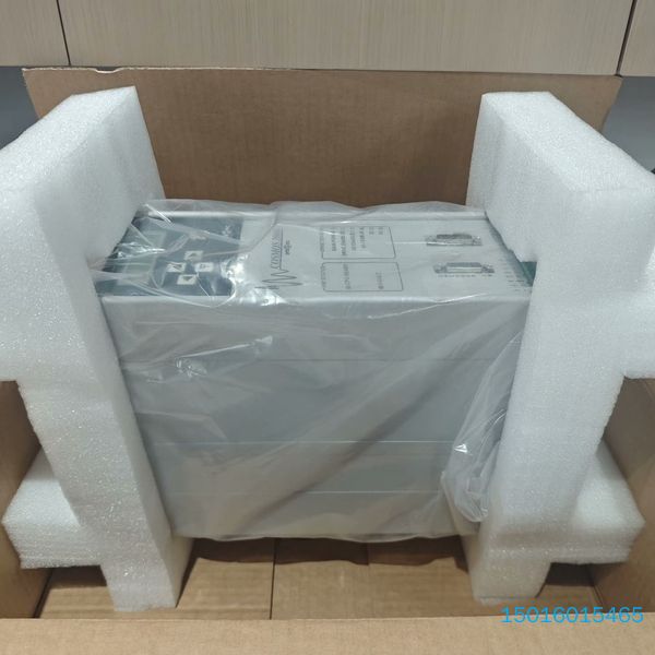 SMITEC 伺服驱动器，带包装，新