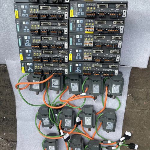 维修新到V90伺服驱动器200瓦多套，电压220V，可以带议价