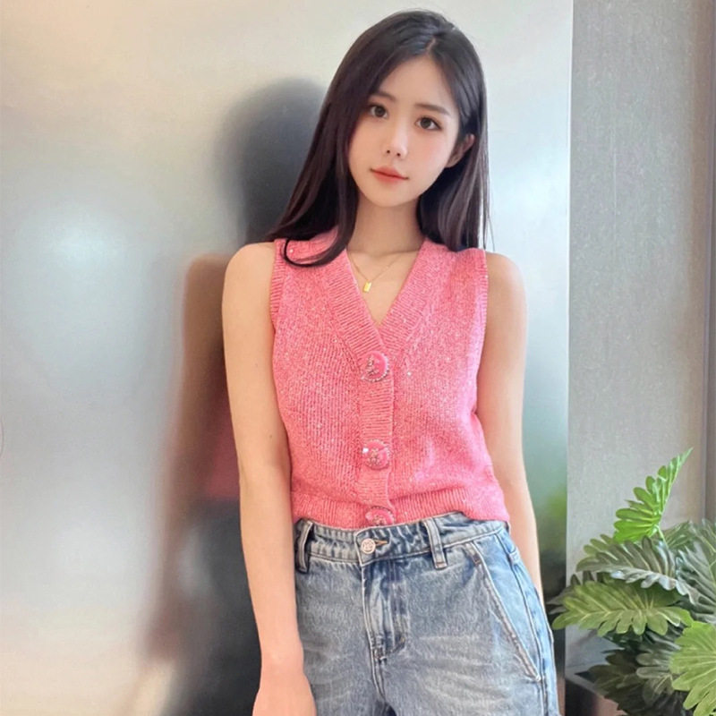 2025夏季小众设计洋气时髦百搭减龄显瘦小个子粉色针织开衫马甲女