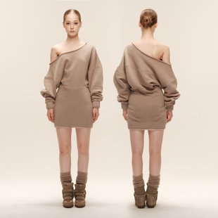 COZYDOLL美式 百搭收腰显瘦自然卷边斜肩卫衣连衣裙女 街头复古长袖