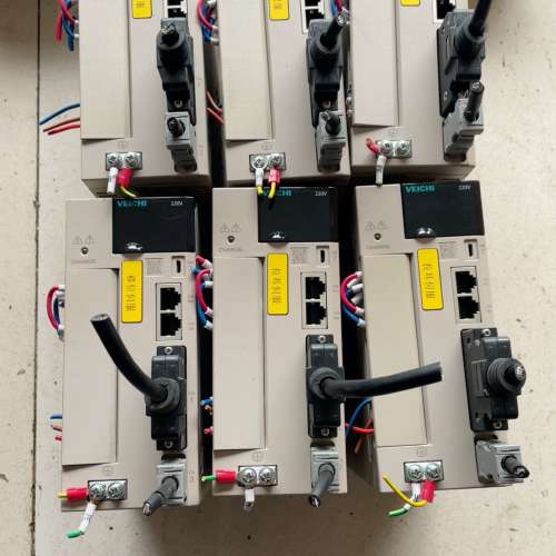 议价伟创伺服驱动器SD700-5R5A-PA，220V输入，0-维修