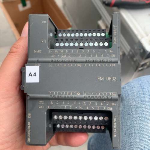 议价西门子PLC 6ES7 288-2DR32-0AA0 拆机功维修