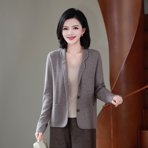 枫竺阿楠短款小个子百搭小西服女
