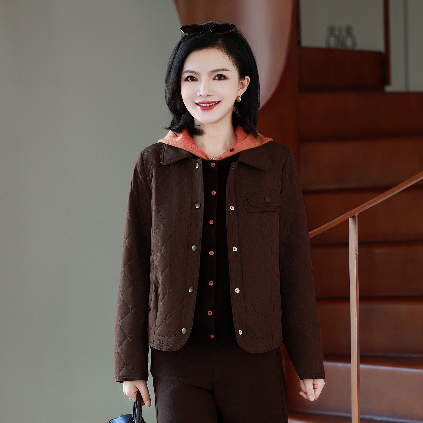 枫竺阿楠休闲通勤翻领波浪菱格绗缝棉服女秋冬新款夹棉夹克外套