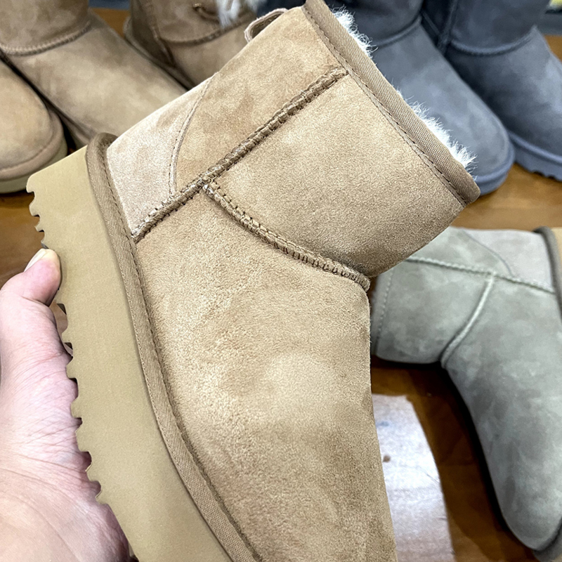 羊皮毛一体厚底雪地靴