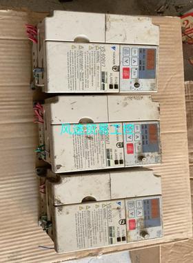 非标价安川VS-606V7 04kw变频器拆机下来没搞卫生定议价