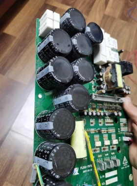 非标价富凌变频器FL300-75PD.V2 2007-06-12电议价