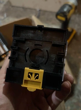 非标价Omron/欧姆龙继电器！MM4xpn带底座一共五个议价