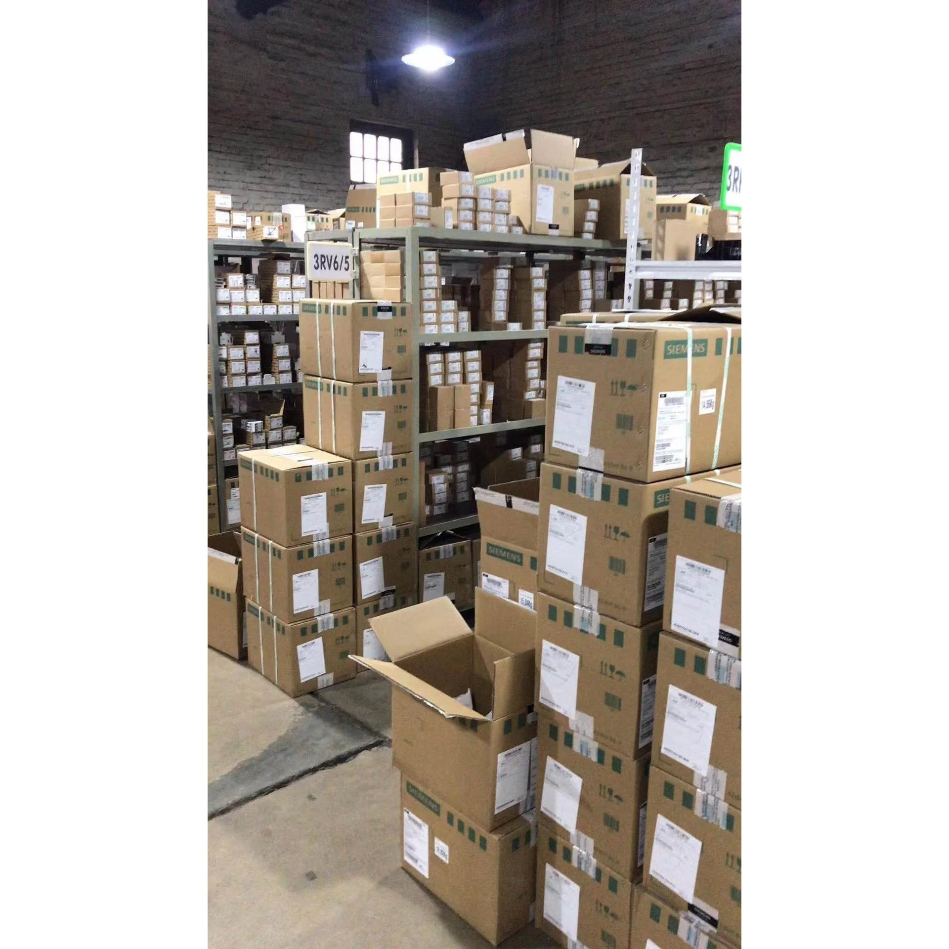 非标价西门子接触器 3RT2026-1BP40 代替3RT1026议价