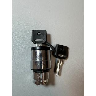 非标价施耐德全新ZB4 BG3,包装有破损,或无包装,数量65个,议