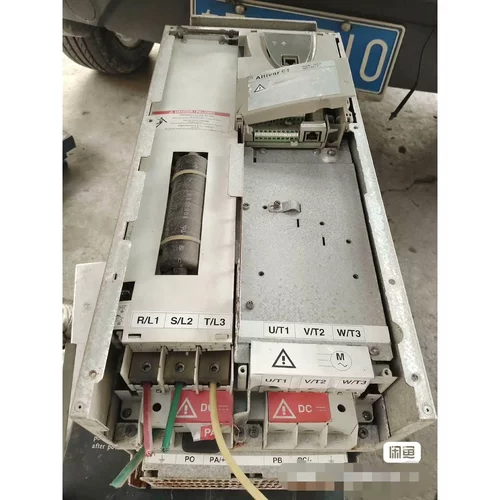 非标价施耐德变频器ATV61HD30N4Z 30kw 剪线拆机下来议价