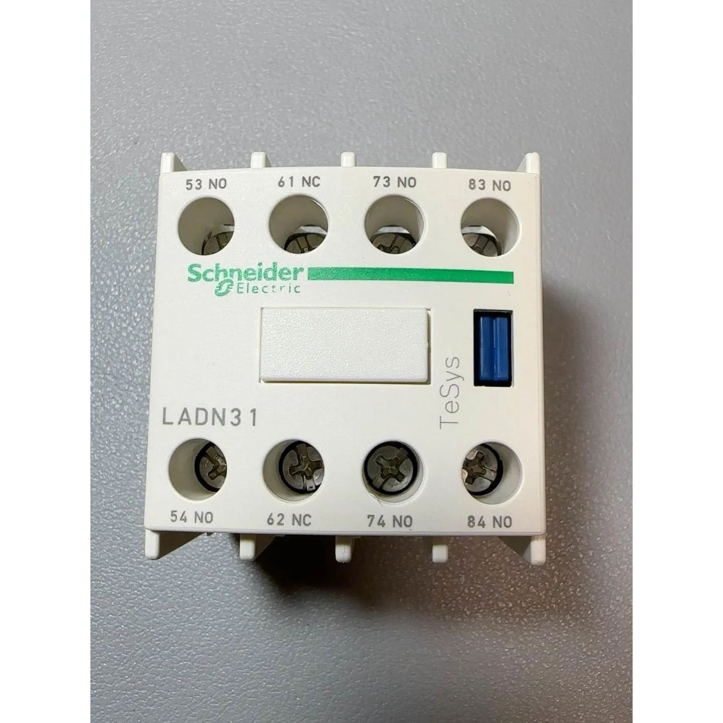 非标价施耐德全新原装LADN31，数量2个，单价25.14元议价