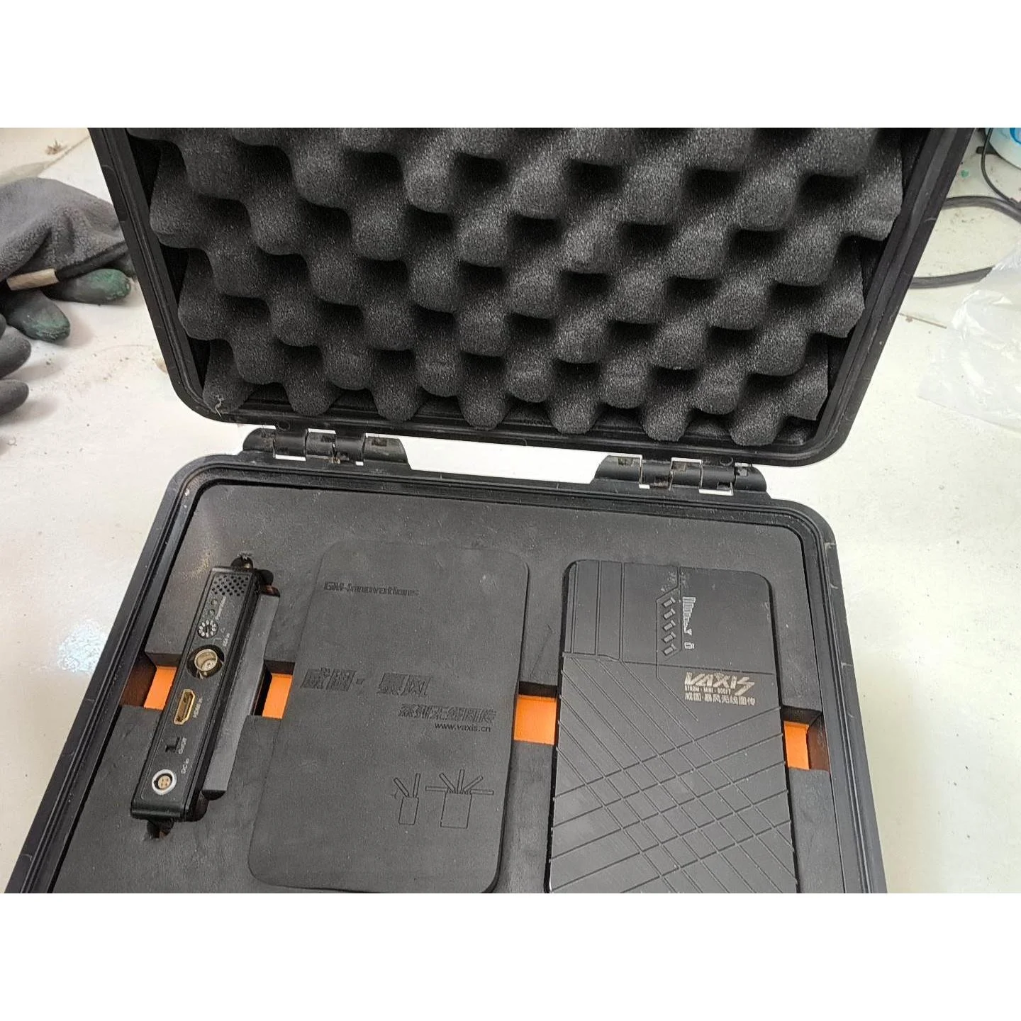 非标价威固无线图传暴风500FT 成色如图，功能正常，完好无损，议