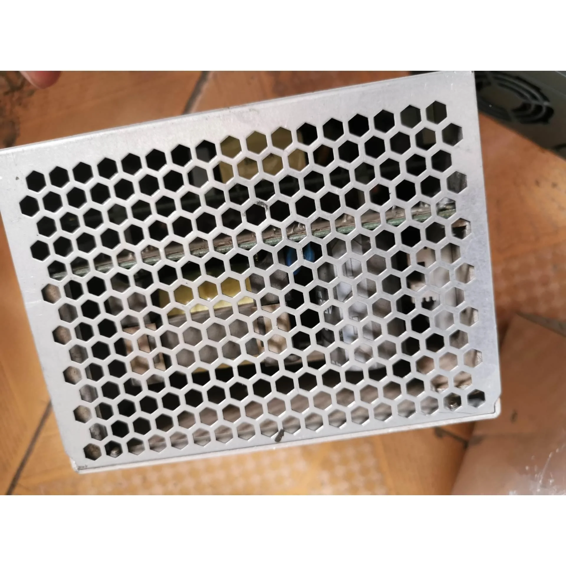 非标价品牌明纬DRP-240-24 ，100—240VAC，3.5议价