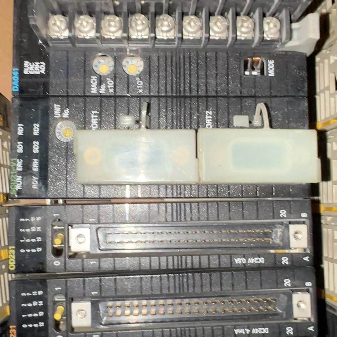 非标价CJ1W-SCU21-V1，1台，议价